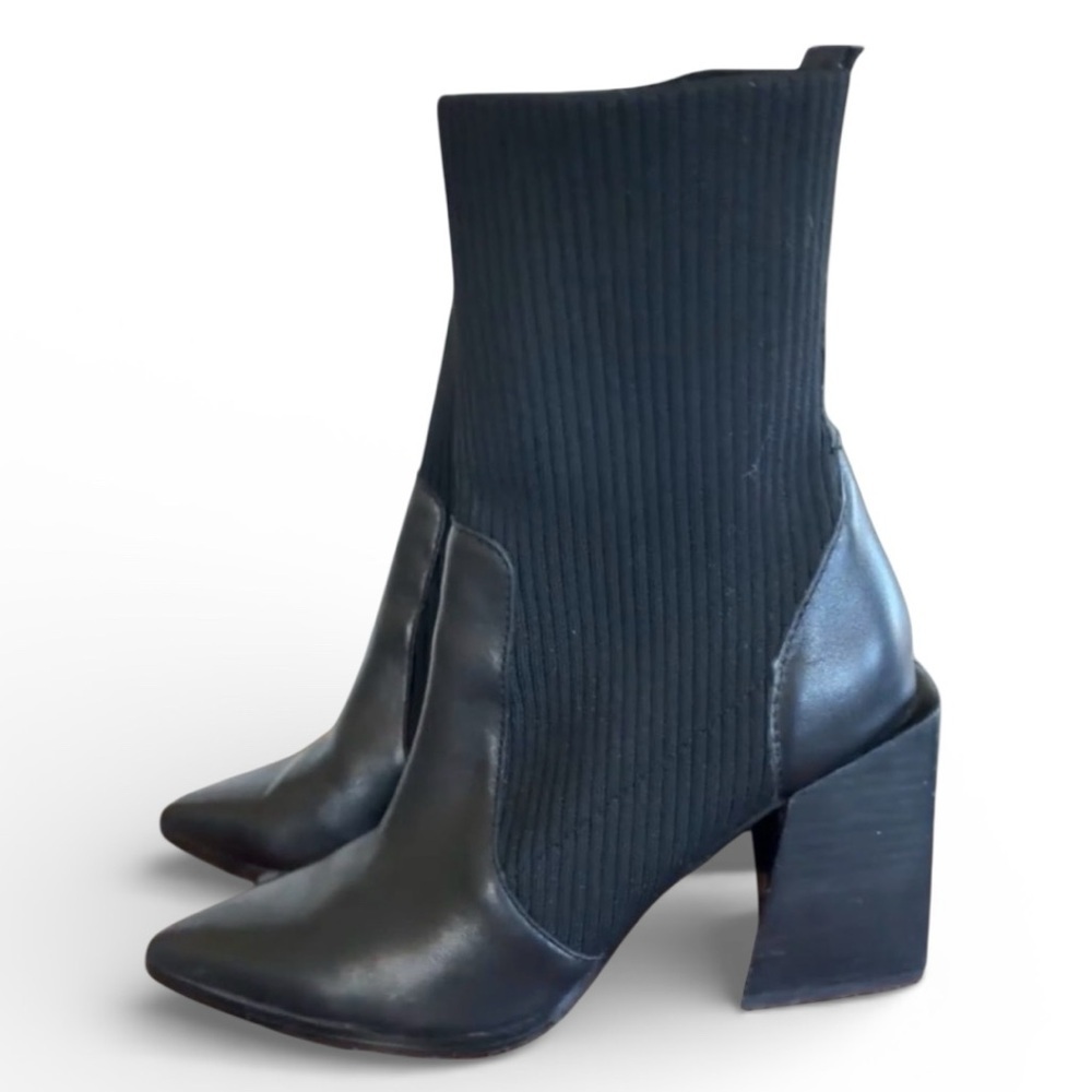 Steve Madden black leather & knit boots, Women's 8, angled block heel. Euc